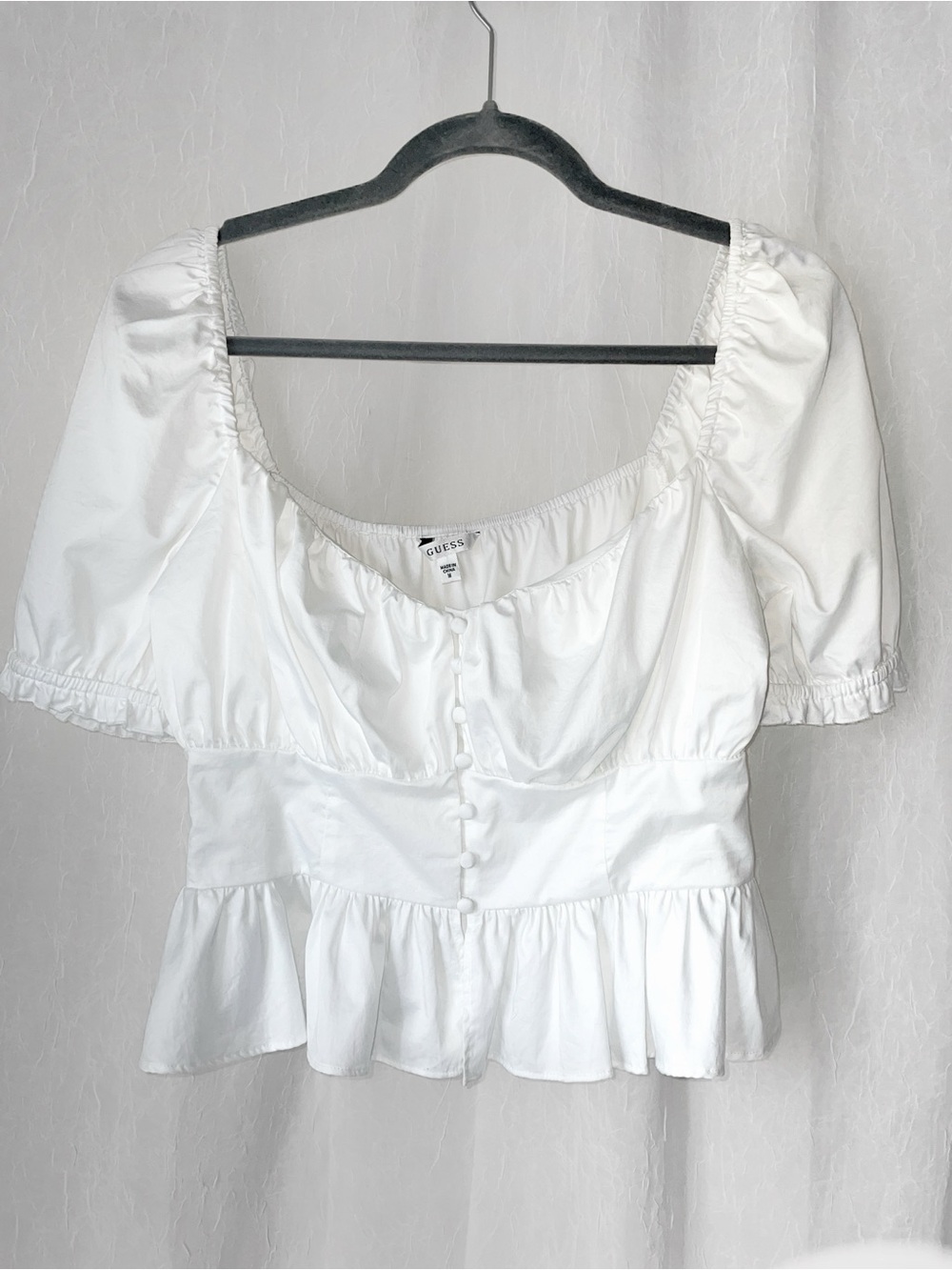 Guess White crop Puff-Sleeve Button Peplum Blouse size m